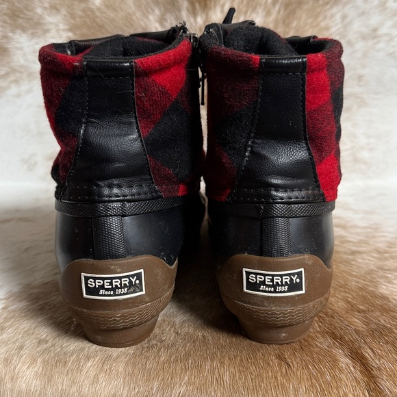 Sperry Syren Red Check Buffalo Plaid Flannel Womens Duck Boots Size 7.5 A8 - Picture 3 of 10